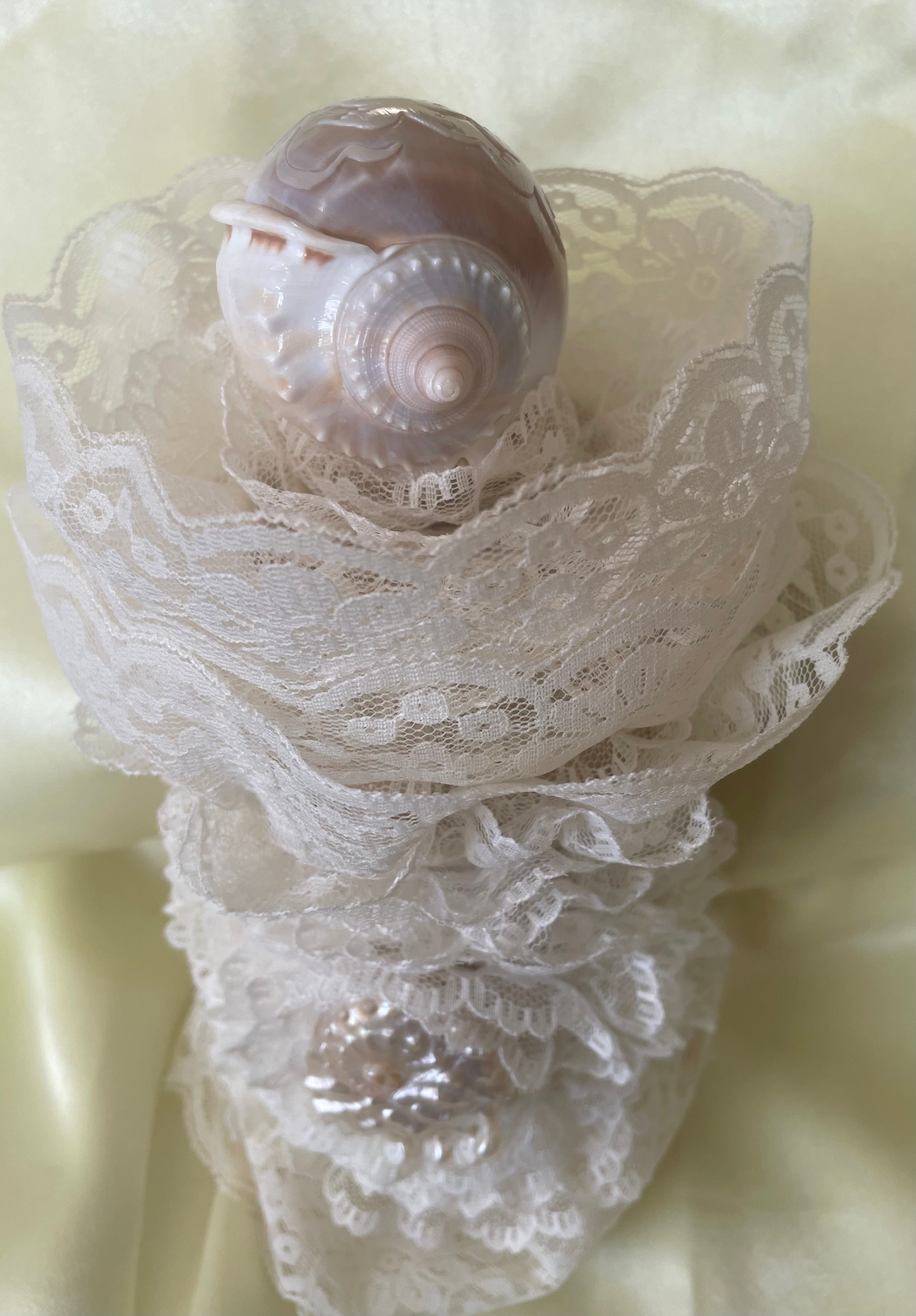 Hand Crafted Shells, Cream & Lace Gypsy Jar