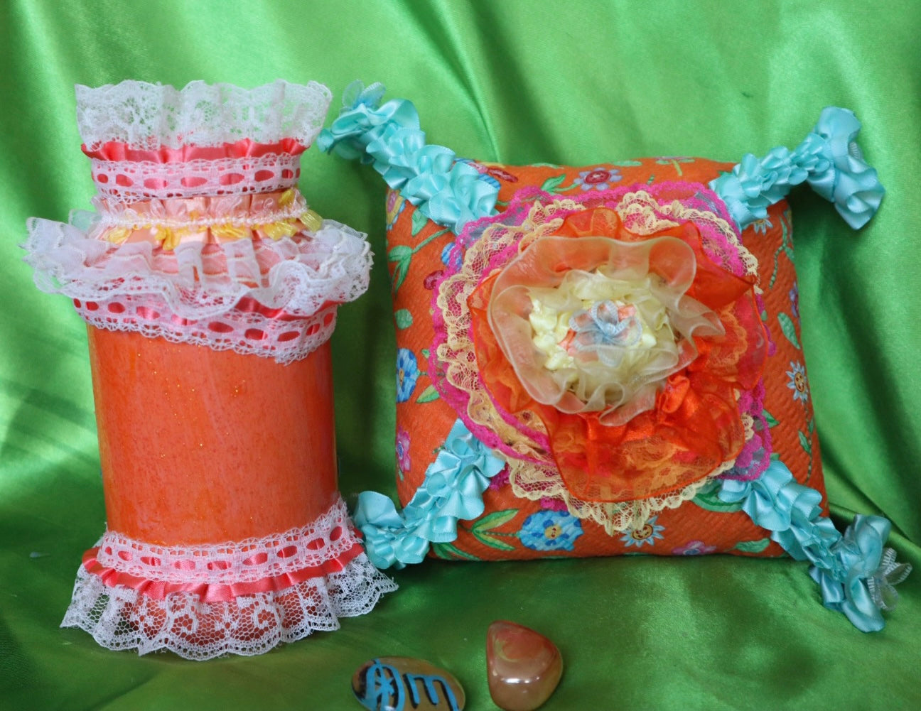 VW Bug Gypsy Jar & Flower Power Pillow Set (Sweet Floral Scented Pillow)